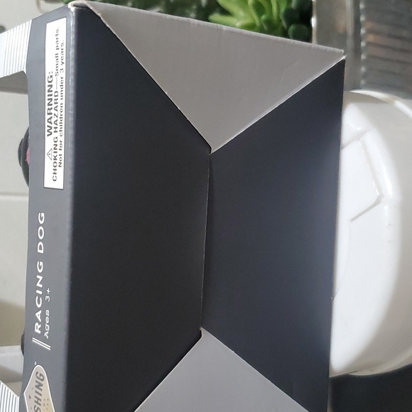 NIB RACING DOGS - Picture 3 of 3